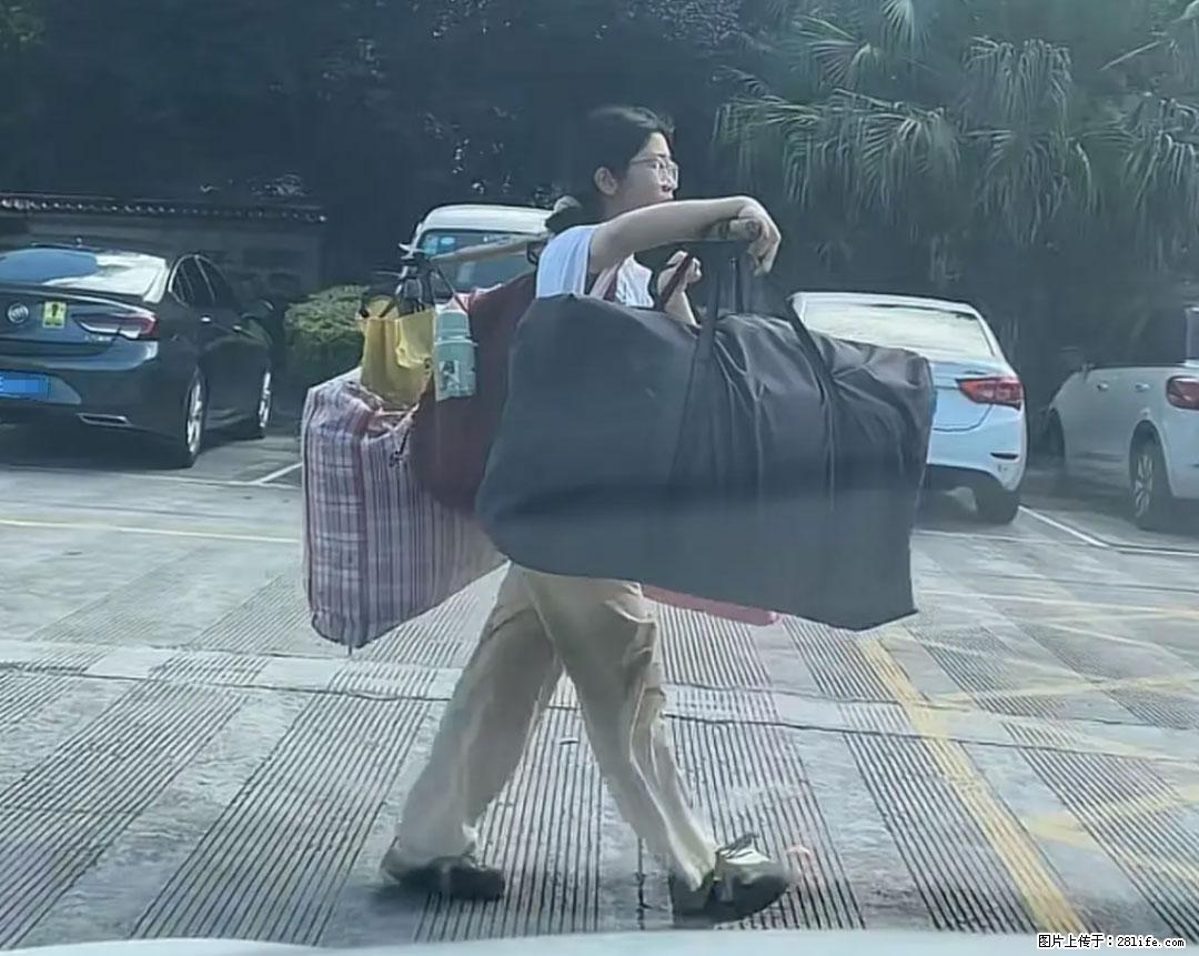 全网追的“扁担女孩”,找了一份暑假工,时薪12元 - 临沂生活资讯 - 临沂28生活网 linyi.28life.com