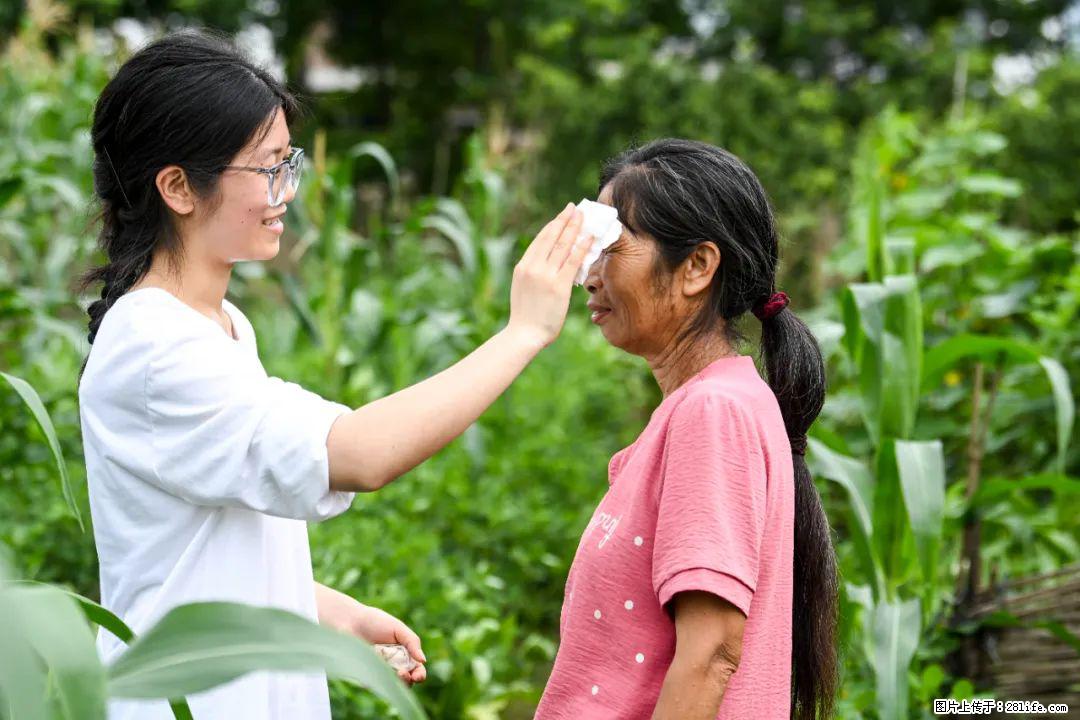 全网追的“扁担女孩”,找了一份暑假工,时薪12元 - 临沂生活资讯 - 临沂28生活网 linyi.28life.com